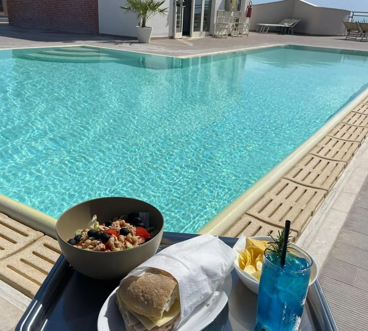 Alma Di Alghero Hotel 4*,