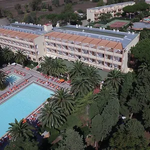 Oasis Hotel